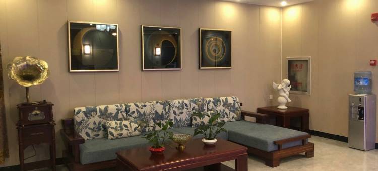 睿柏·云酒店(曲阳客运汽车站店)图片