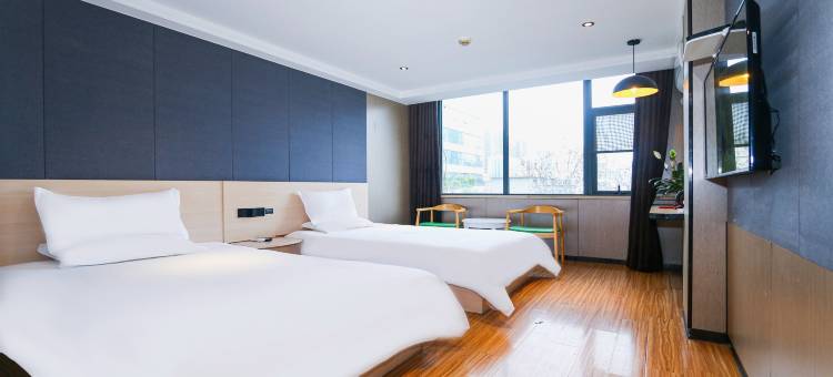 派酒店(郑州曼哈顿广场燕庄地铁站店)图片