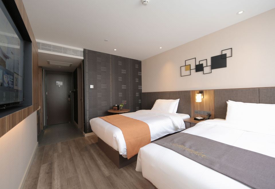  Hotel Overview