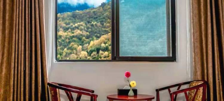 宝兴麓院山庄图片