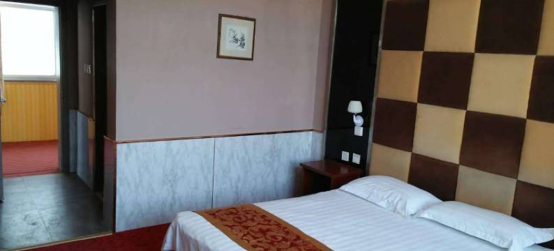 台前家和酒店图片