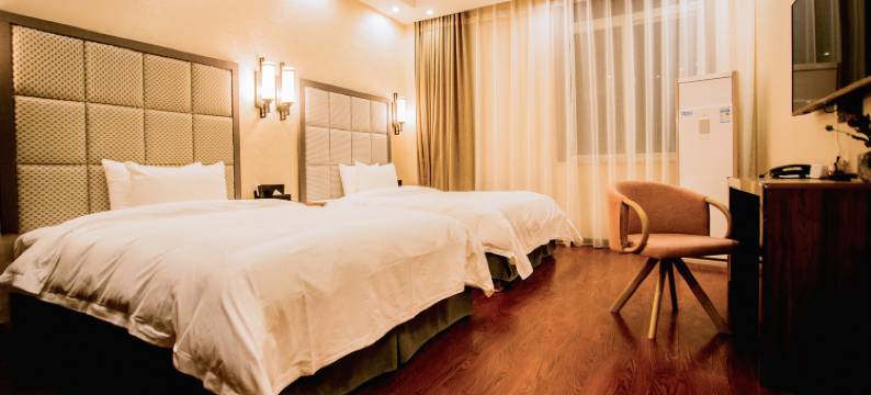 原阳青云酒店图片