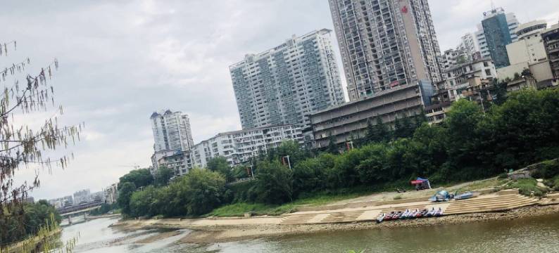 清波商务宾馆(恩施硒都广场店)图片