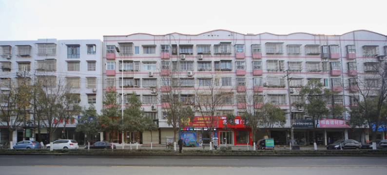 谷城雪立宾馆图片