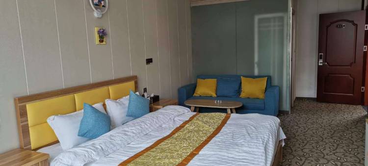 贡觉君义酒店图片