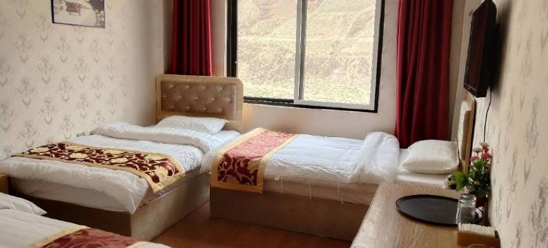 八宿悦莱酒店图片