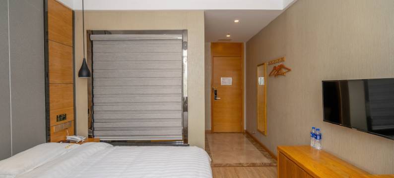 金澜假日酒店(武汉科普公园地铁站店)图片