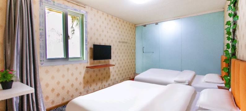 康定里本咖啡lieben kaffee民宿(新都桥店)图片