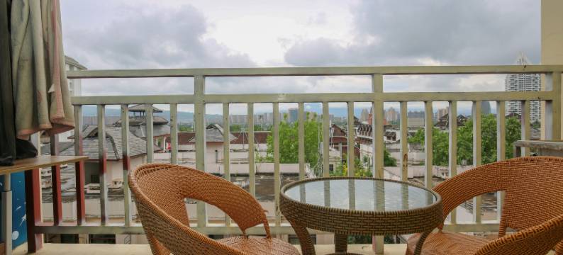 西双版纳澜江风情酒店(告庄星光夜市店)图片