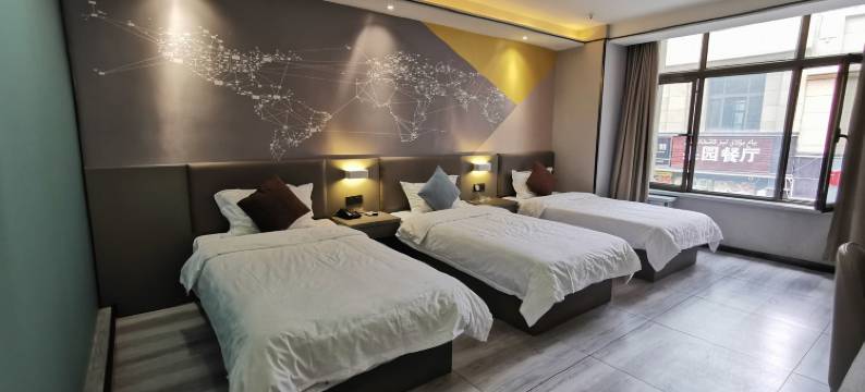 曼途酒店(乌鲁木齐八一中学紫金校区店)图片