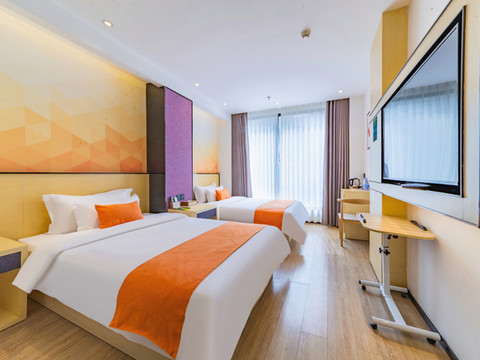 环宇尊贵酒店(灵山县人民医院店)