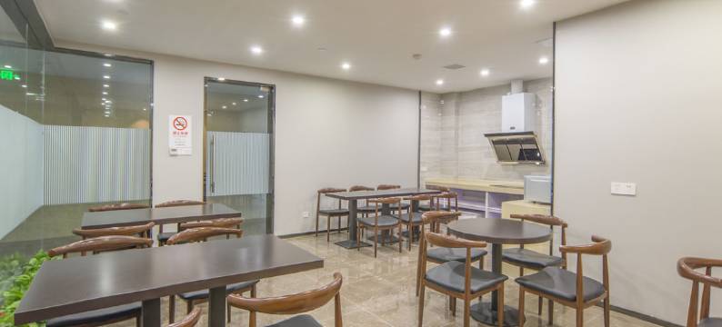 睿柏·云酒店(上海崇明城桥店)图片