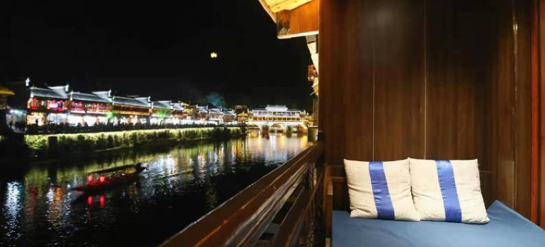 凤凰景栖江边客栈(凤凰古城店)图片