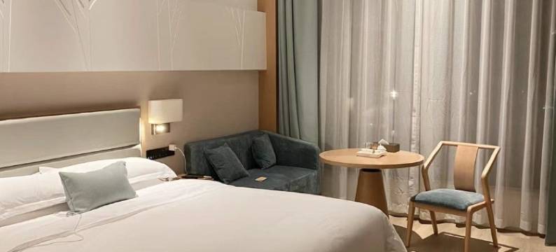 梧桐树精品酒店(新郑龙湖双湖大道店)图片