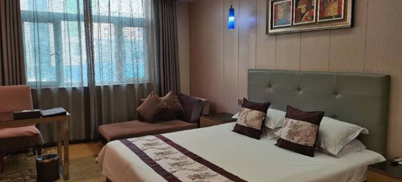 东阿金鹊城商务酒店图片