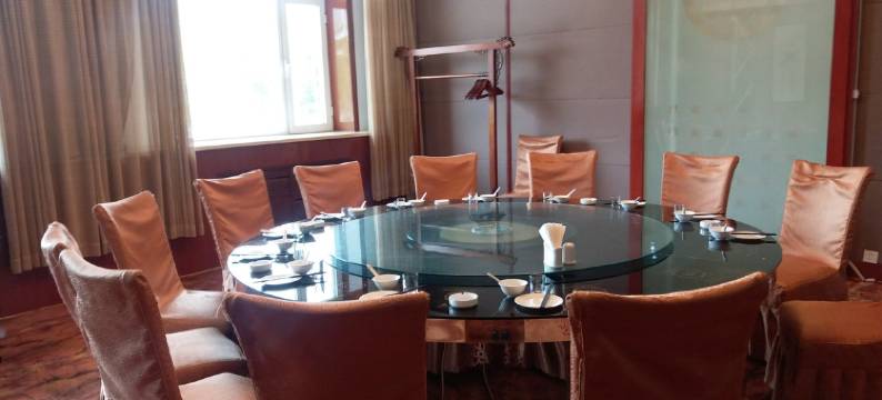 新民丽景温泉酒店图片