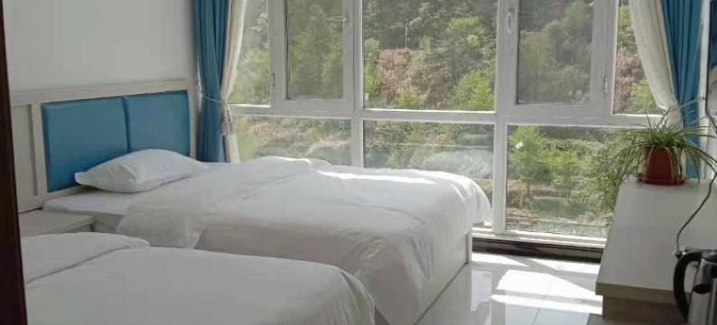 麻城市龟峰山朋来客栈图片