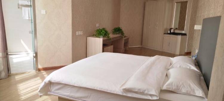 同泽宾馆(赤峰第二医院店)图片