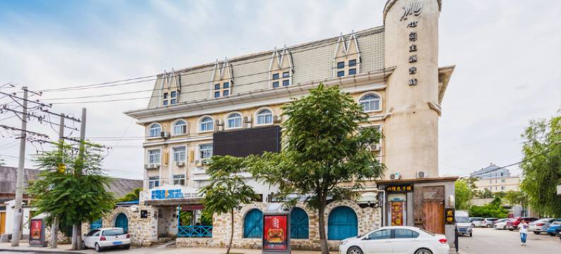 萌翻酒店(保定韩庄华电二校店)图片