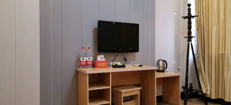 青柠酒店(许昌胖东来生活广场火车站店)图片