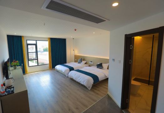 Yuanshanshe Homestay (Guilin Rongchuang Paradise University of Technology) Hotel Overview