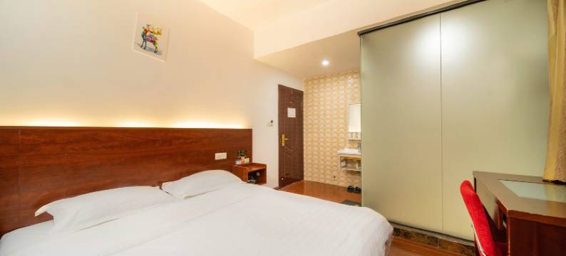 南宁卓利欧公寓(广西艺术学院相思湖校区店)图片