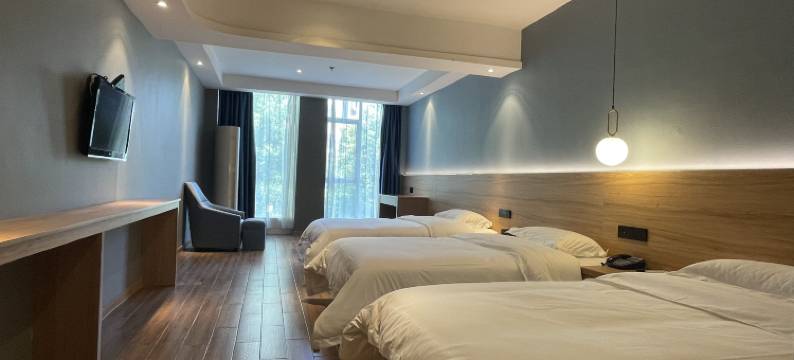 汉龙亦云酒店(华新步步高店)图片