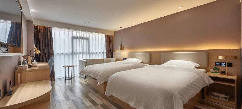 悦爱精品主题酒店(北京十里河地铁站店)图片