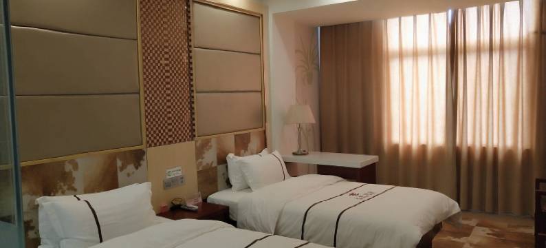 峨山庆丰酒店图片