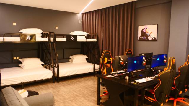 R电竞酒店(鼓楼东大街分店)