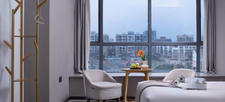 米尼优家酒店 (赣州方特东方欲晓运营中心万达广场店)图片