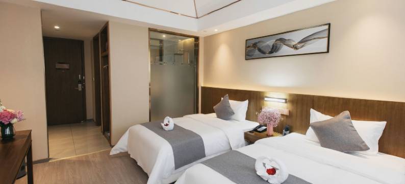 纬度全域酒店(南川万达广场店)图片