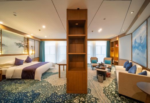 Lanshan Rambo Bay International HotelHotel Overview