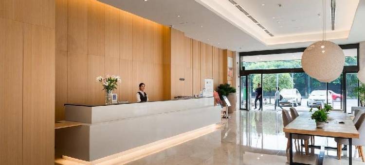 非繁城品酒店(张公桥东大街美食街店)图片