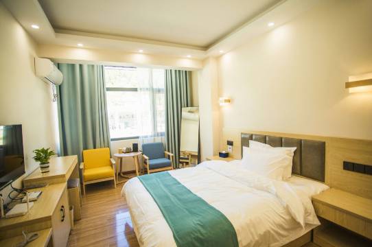 昌宁逸锦度假酒店