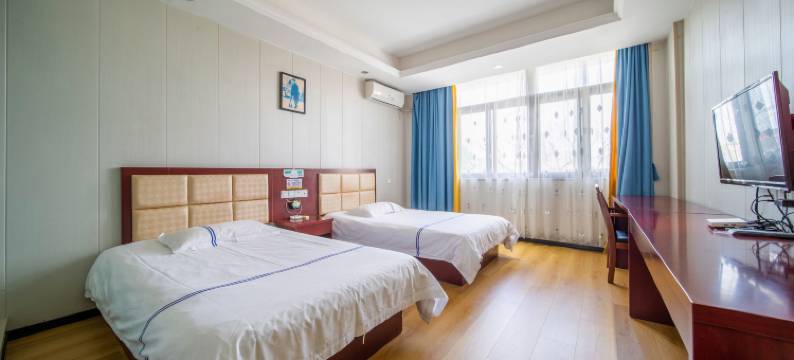 海丽酒店(定海盐仓客运中心店)图片