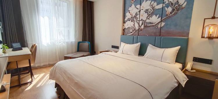 白玉兰酒店(沈阳五爱彩塔夜市店)图片