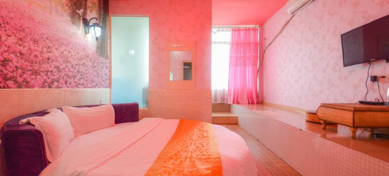 简爱宾馆(长沙西湖公园地铁站店)图片