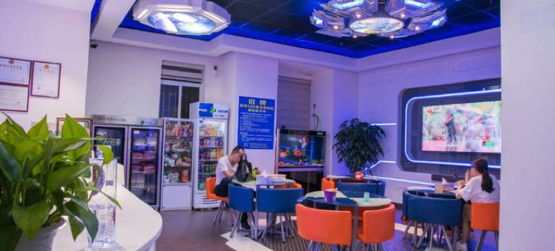 深圳筑梦者遨游太空舱酒店图片