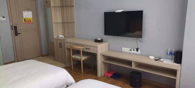 易佰良品酒店(巢湖东方新世界店)图片