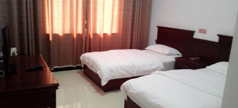 嵩明华瑞商务酒店图片