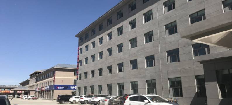 格尔木蓝恒卡车文化主题酒店图片