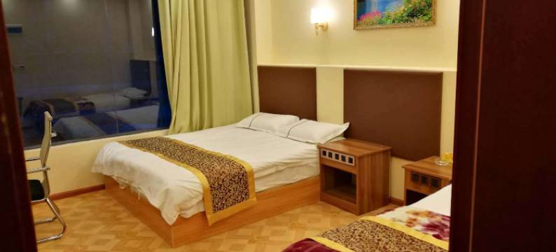 炉霍龙腾大酒店图片