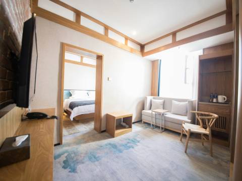 昌吉非繁臻品酒店