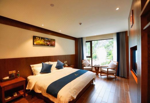 Dumu Linka Hotel Hotel Overview