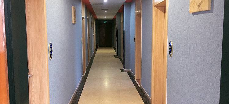 江阴喜利莱宾馆(澄江市中心中山公园地铁站店)图片