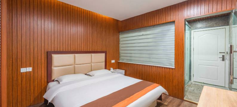 哈啰轻酒店(临泉县姜子牙广场店)图片