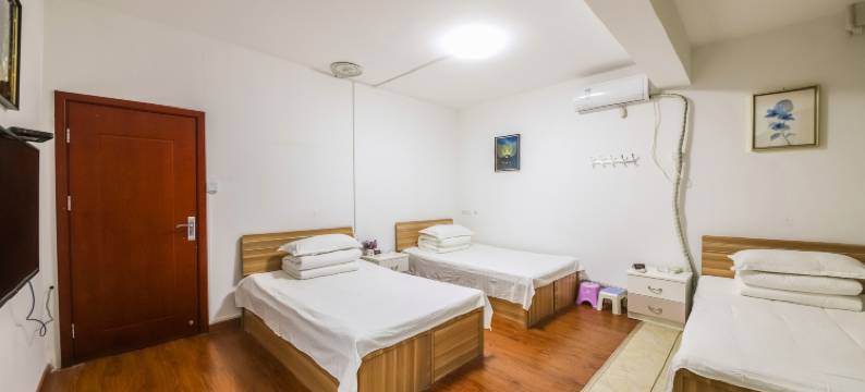 郑州悠然居青旅(郑东万象城高铁东站店)图片