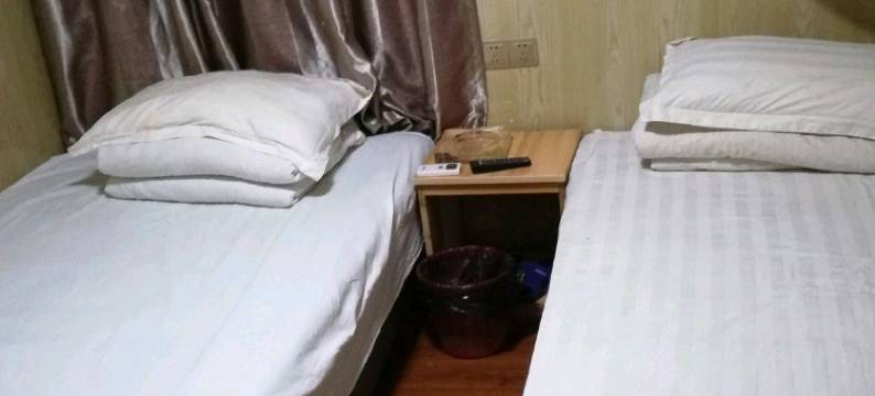 华利旅馆(镇江火车站北广场店)图片