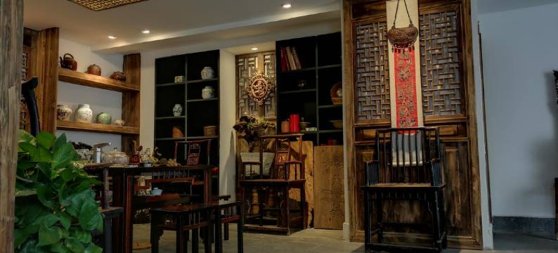 贵阳瑞阁黔府民俗酒店(黔灵山公园紫林庵地铁站店)图片